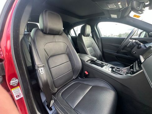 Used 2019 Jaguar XE R-Sport image 31