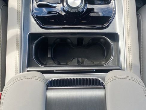 New 2026 Jeep Grand Wagoneer Limited AWD/4WD image 23
