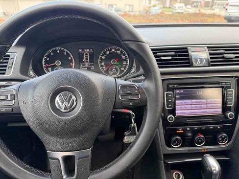 Used 2014 Volkswagen Passat 2.5 SE image 23
