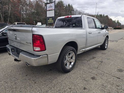 Used 2015 RAM 1500 Classic SLT w/ SLT Plus D←cor Group AWD/4WD image 9
