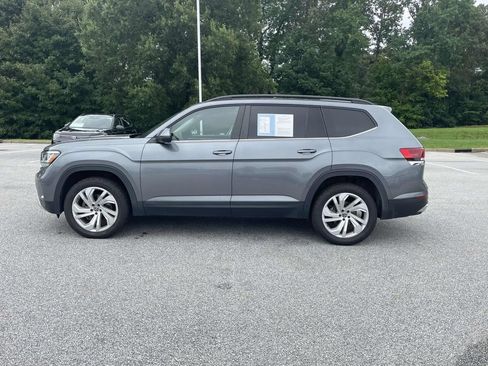 Certified 2023 Volkswagen Atlas SE w/ Panoramic Sunroof Package FWD image 4