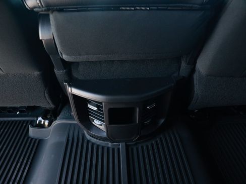 New 2026 RAM 2500 Tradesman AWD/4WD image 32
