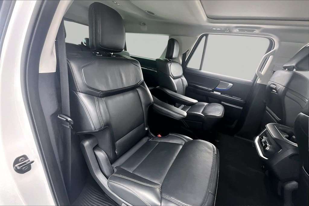 Certified 2025 Ford Expedition Max Platinum AWD/4WD image 27