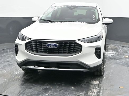 New 2026 Ford Escape Base w/ Class II Trailer Tow Package image 3