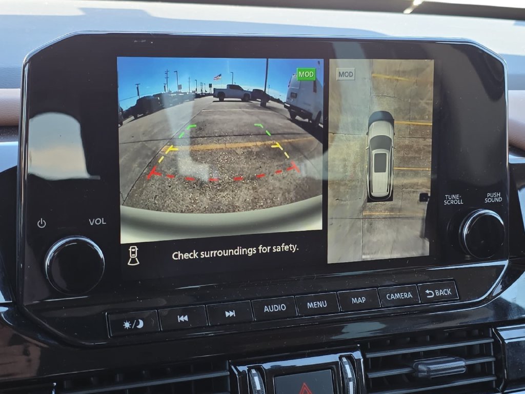 Used 2023 Nissan Pathfinder Platinum w/ Cargo Package FWD image 23