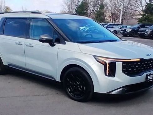 New 2026 Kia Carnival SX Prestige FWD image 5