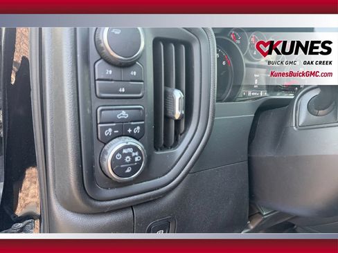 Used 2020 Chevrolet Silverado 2500 Custom w/ Custom Value Package AWD/4WD image 18