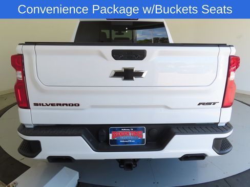 Used 2021 Chevrolet Silverado 1500 RST w/ Redline Edition AWD/4WD image 4