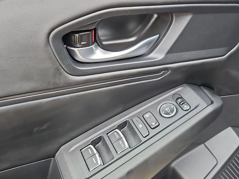 Used 2025 Honda Accord SE image 13
