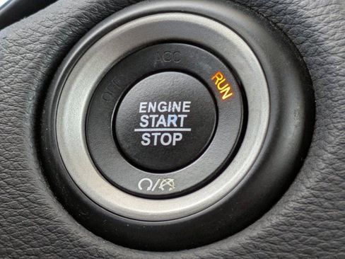 Used 2020 Dodge Durango SXT w/ 3rd Row Seating Group image 27