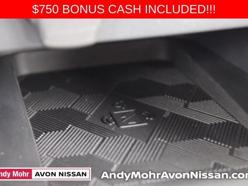 New 2025 Nissan Versa SV image 24