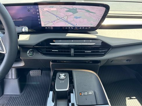 New 2026 Buick Enclave Avenir w/ Super Cruise Package AWD/4WD image 13