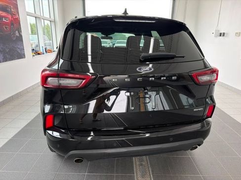 Certified 2024 Ford Escape ST-Line w/ Tech Pack #1 AWD/4WD image 4