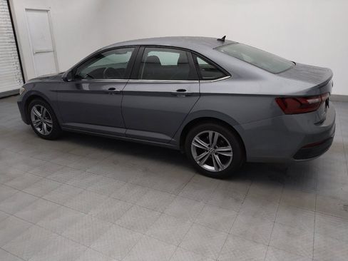 Used 2024 Volkswagen Jetta SE image 3