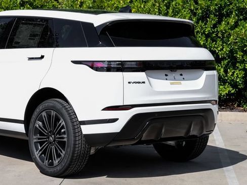 New 2026 Land Rover Range Rover Evoque S AWD/4WD image 15
