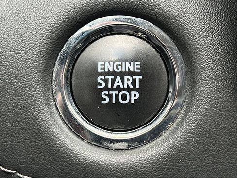 Used 2023 Toyota Highlander LE FWD image 22