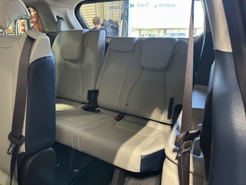 New 2026 Kia Carnival EX image 14