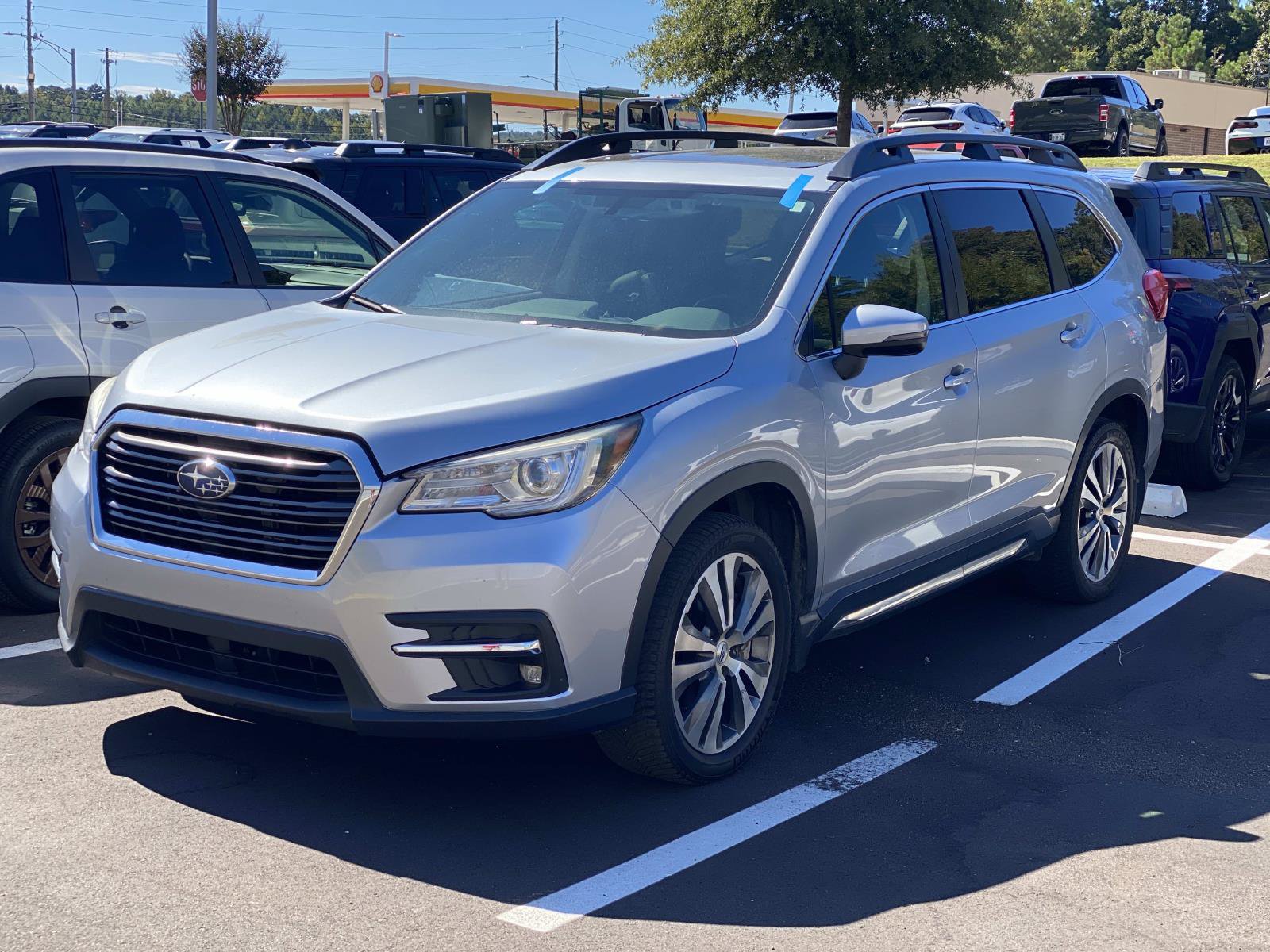 Used 2020 Subaru Ascent Limited w/ Technology Package AWD/4WD image 2