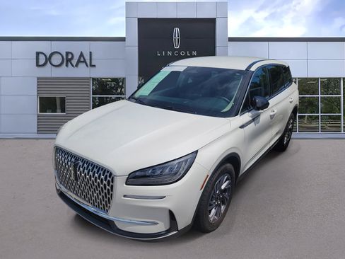 Used 2024 Lincoln Corsair FWD image 1