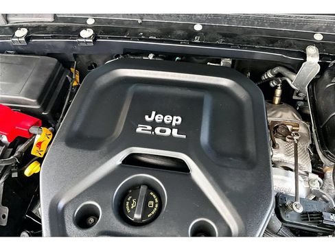 Used 2023 Jeep Wrangler Unlimited Sahara w/ Cold Weather Group AWD/4WD image 56