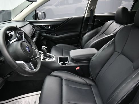 Used 2024 Subaru Outback Limited image 11