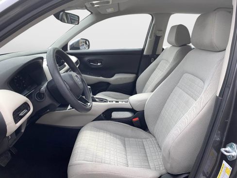 Certified 2024 Honda HR-V LX image 10