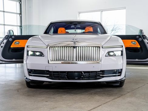 Used 2024 Rolls-Royce Spectre w/ Spectre Launch Package image 3