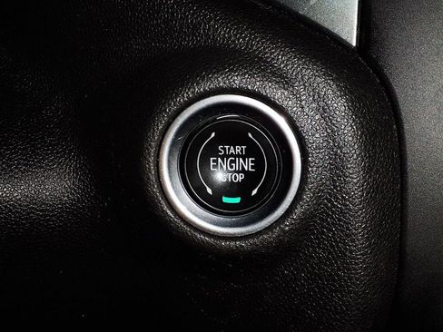 Used 2020 Chevrolet Silverado 1500 LT w/ Texas Edition AWD/4WD image 17