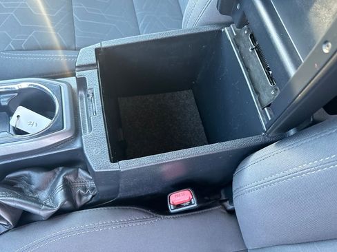 Certified 2019 Toyota Tacoma TRD Sport image 26