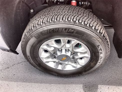 New 2025 Chevrolet Silverado 2500 LT w/ Safety Package image 10