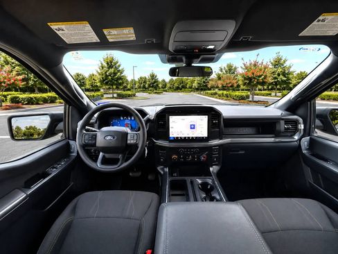 Used 2024 Ford F150 STX RWD image 11