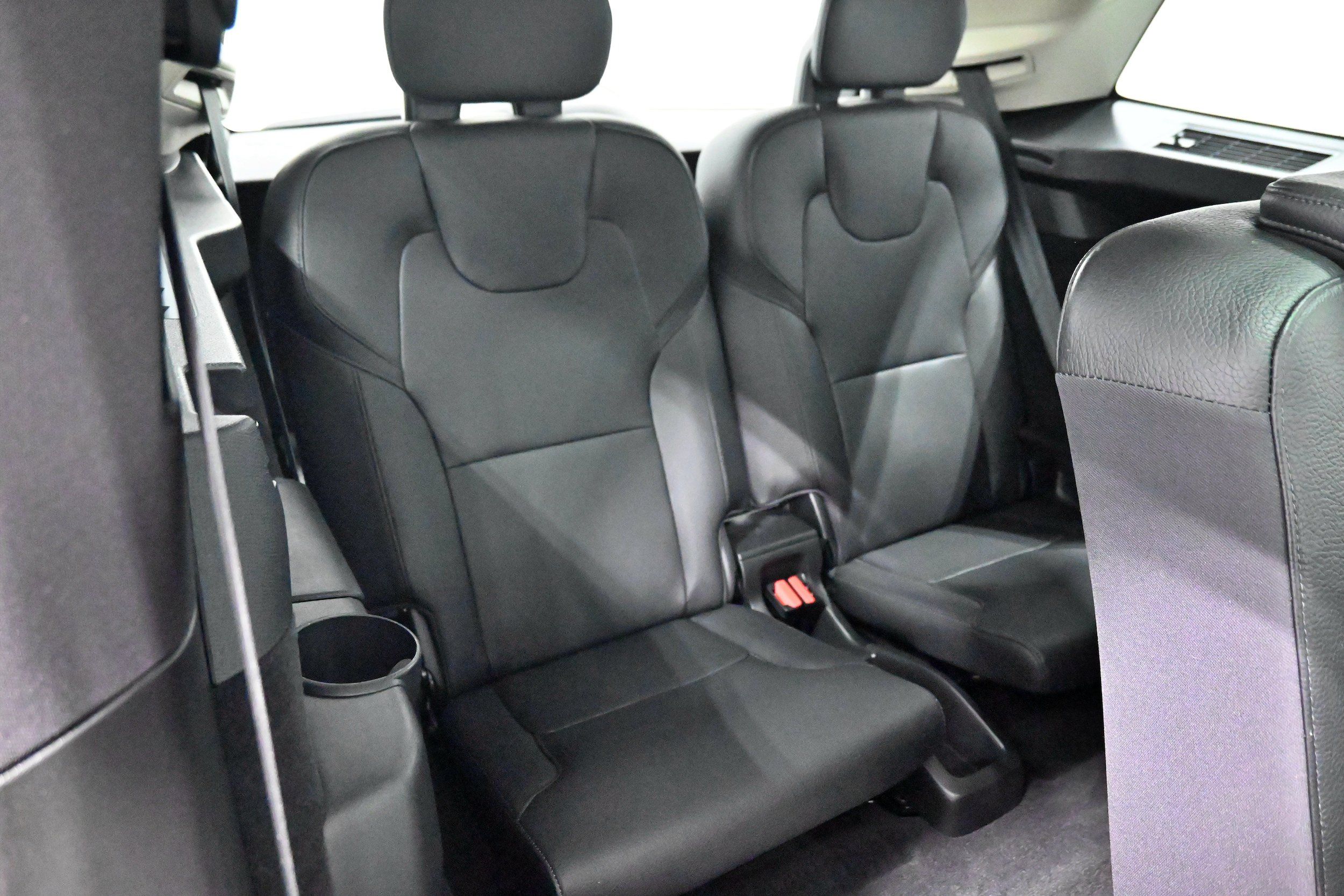Used 2021 Volvo XC90 T6 Momentum w/ Protection Package Premier AWD/4WD image 33