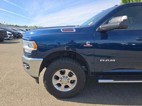 Used 2020 RAM 3500 Big Horn w/ Level 1 Equipment Group AWD/4WD image 13