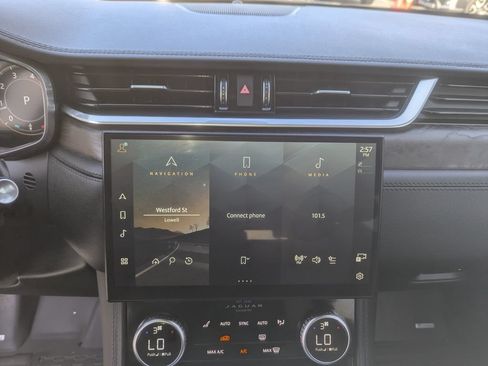 Used 2023 Jaguar F-PACE S AWD/4WD image 19