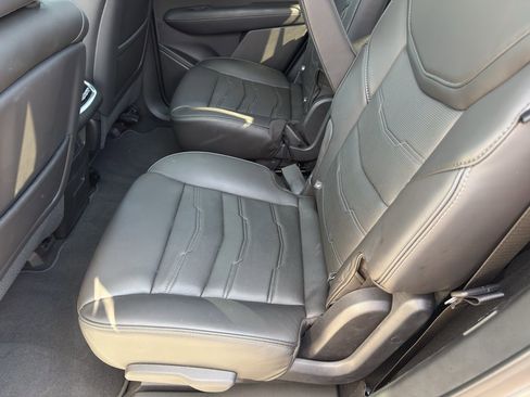 Used 2020 Cadillac XT6 Premium Luxury w/ Platinum Package AWD/4WD image 22