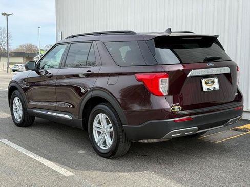 Certified 2023 Ford Explorer XLT w/ Equipment Group 202A AWD/4WD image 4
