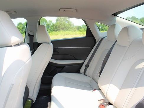 Used 2025 Hyundai Sonata SE image 25