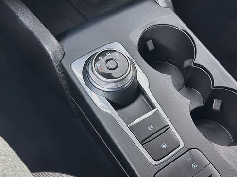 Used 2022 Ford Escape SE FWD image 17