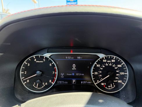 Used 2024 Nissan Altima 2.5 SR FWD image 14