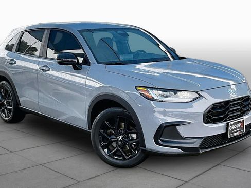 Used 2024 Honda HR-V Sport image 3