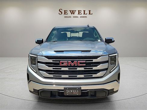 New 2026 GMC Sierra 1500 SLE w/ Preferred Package image 8