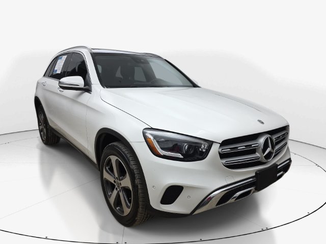 Used 2022 Mercedes-Benz GLC 300 4MATIC image 3
