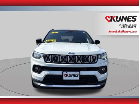Used 2025 Jeep Compass Limited AWD/4WD image 12