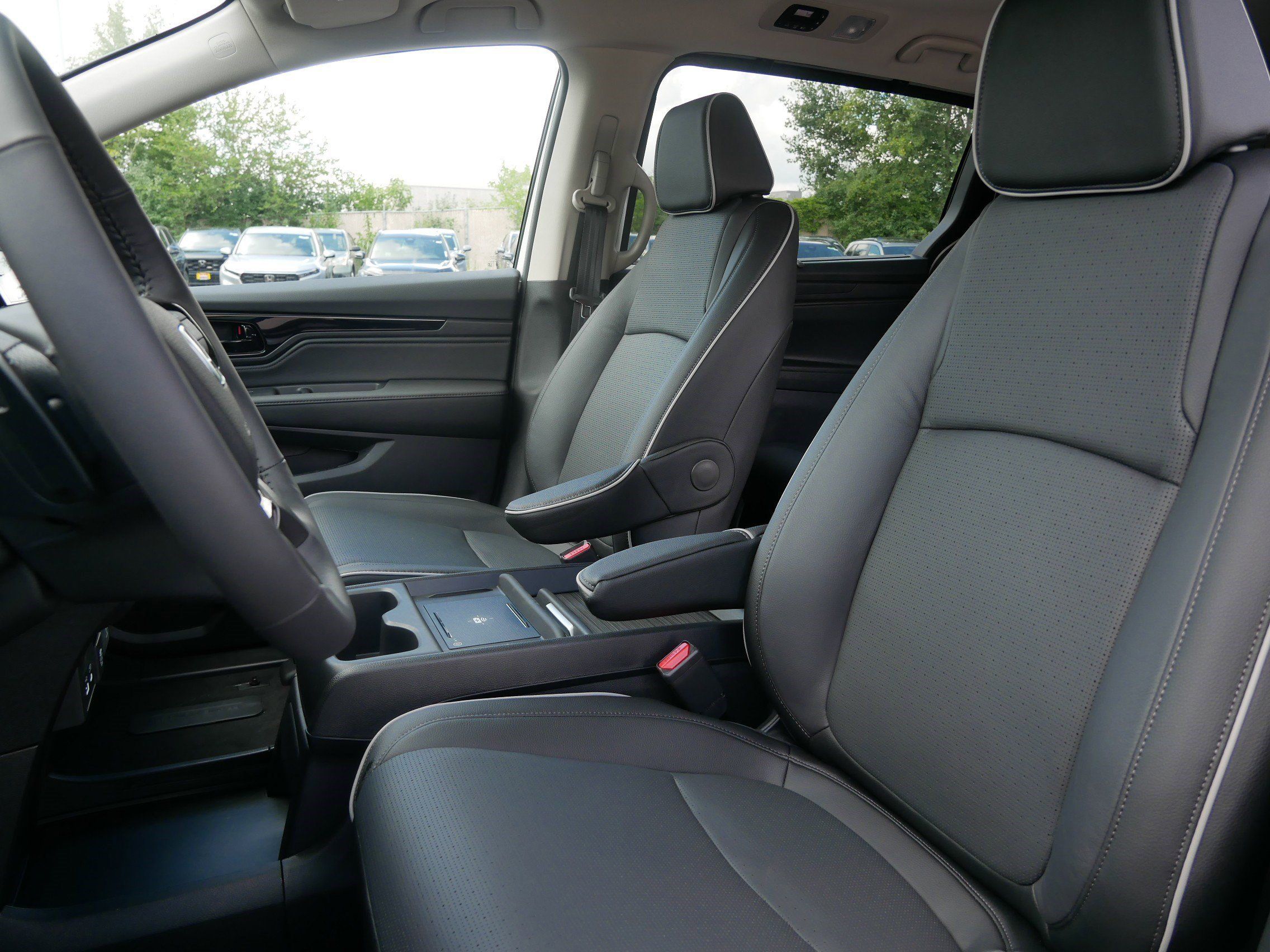 New 2027 Honda Odyssey Elite image 9