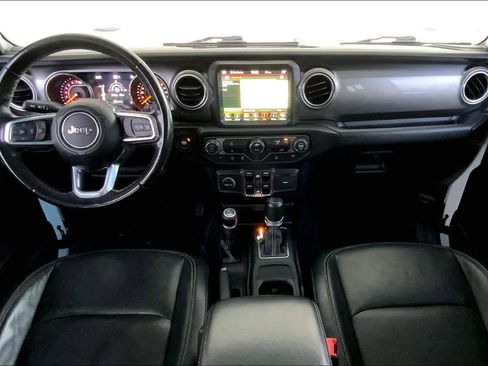 Used 2020 Jeep Wrangler Unlimited Sahara w/ Uconnect 4C Nav & Sound Group image 15