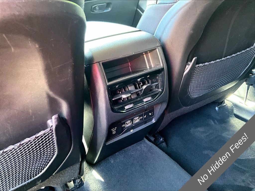 Used 2023 Jeep Grand Cherokee 4WD 4xe image 28