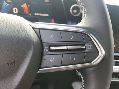 New 2026 Chevrolet Equinox EV LT image 16