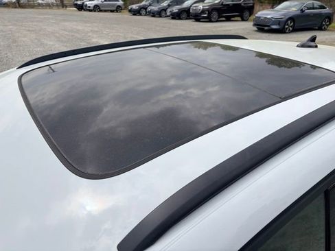 Used 2025 Audi Q4 e-tron Premium Plus w/ Premium Plus image 6