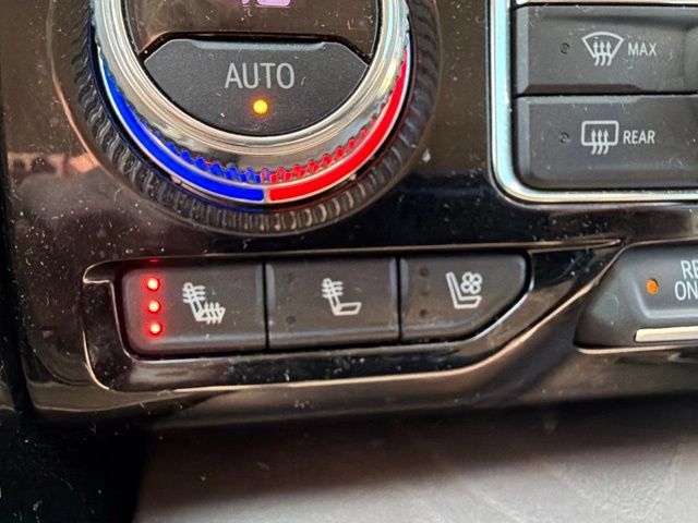 Used 2022 GMC Yukon Denali AWD/4WD image 48