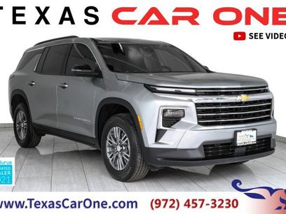 Used 2025 Chevrolet Traverse LT w/ LPO, Floor Liner Package